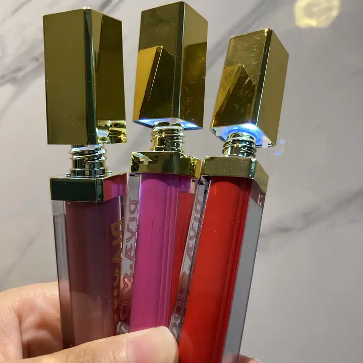 Lips gloss