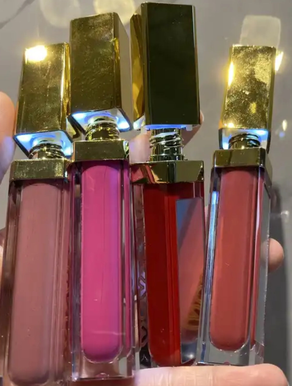 Lips gloss