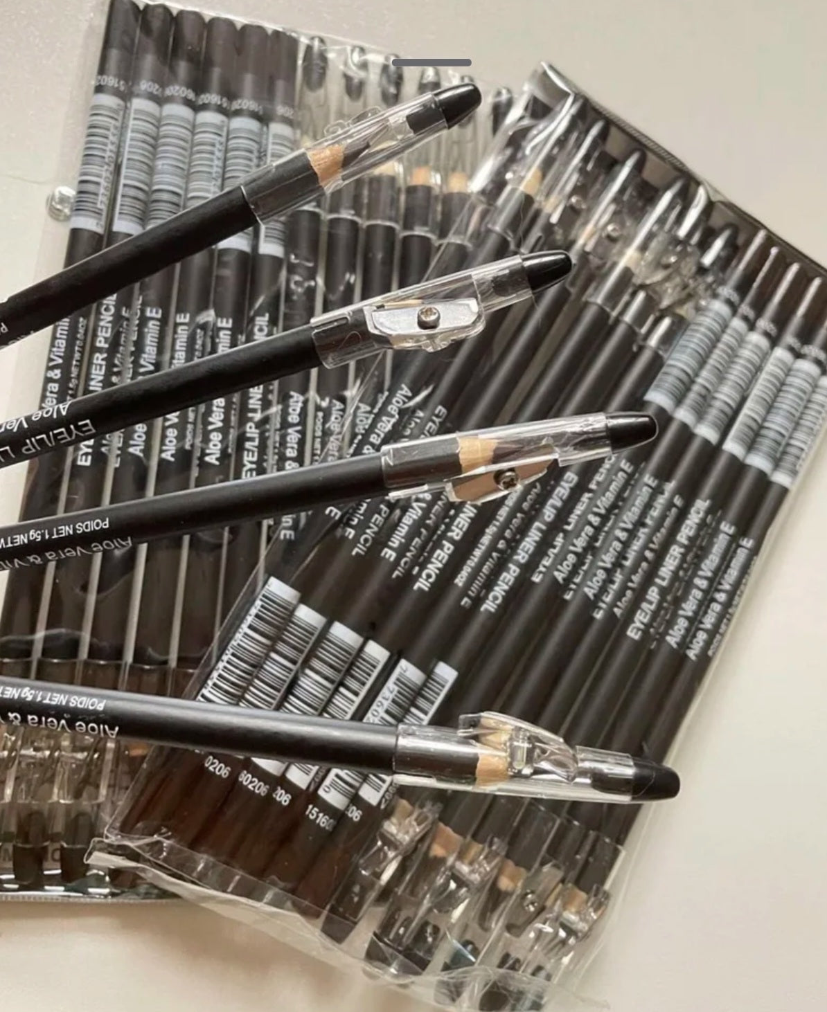 Crayons soucils with Sharpener